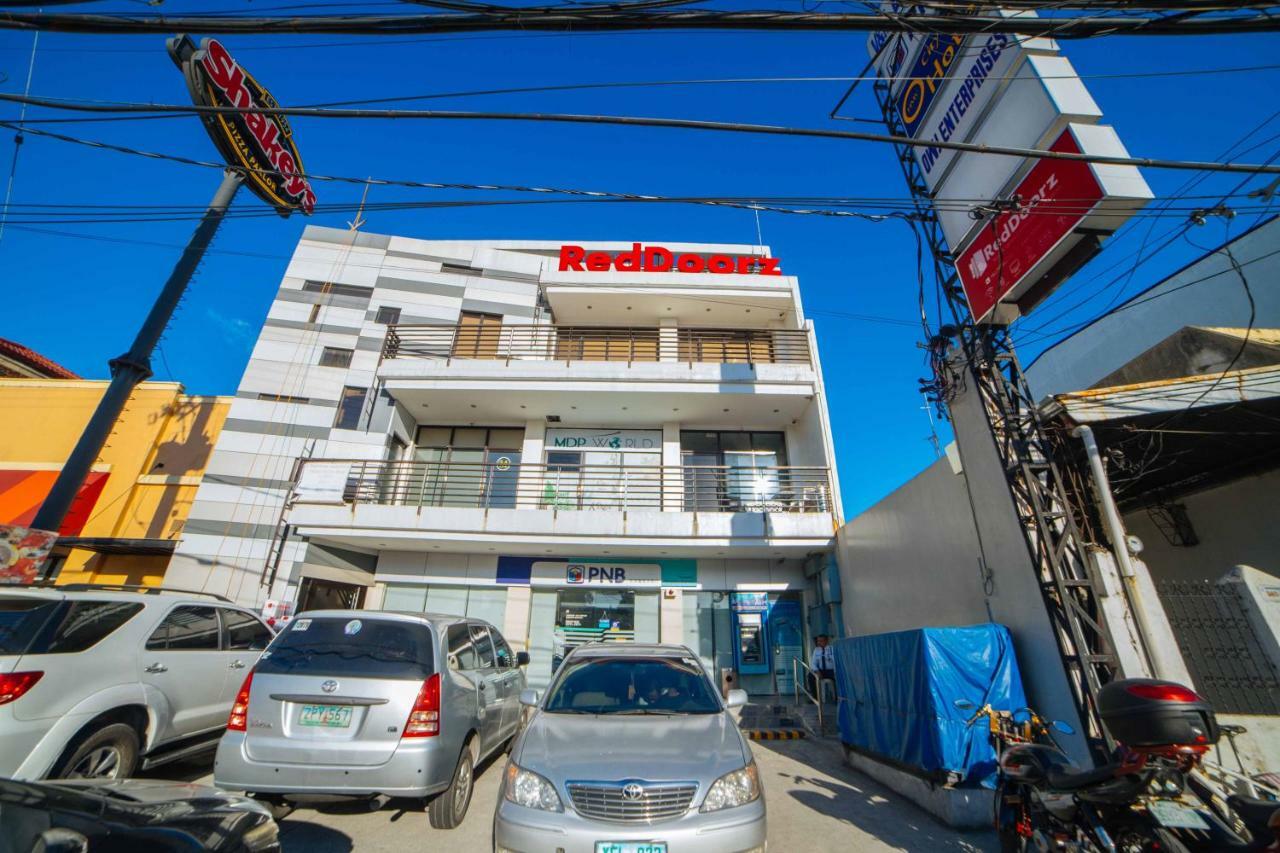 红多兹酒店-靠近安吉利斯大学基金会 外观 照片